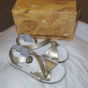 Gold  sweetheart sun-water girls sandals
